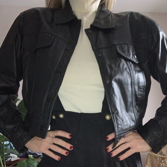 Danier Jackets & Blazers - Danier Boxy Leather Cropped Button Up Jacket Small